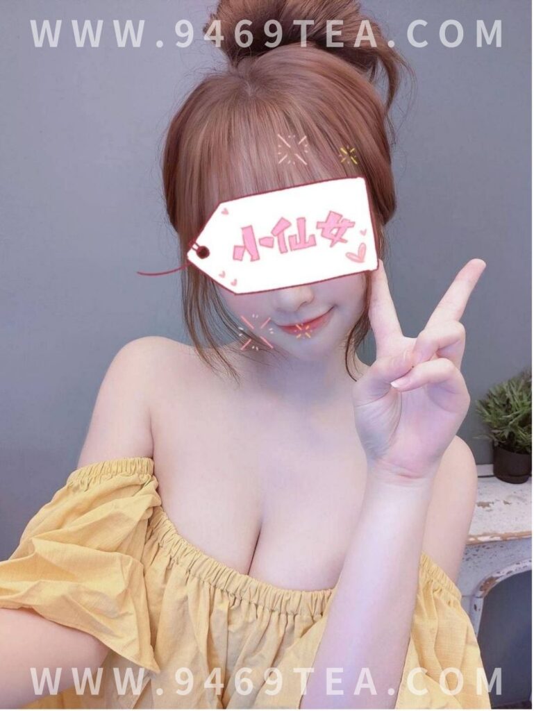 台南找女人一夜情-蔓妮 160.42.C 價格 $4000 熱情奔放，好聊健談不冷場