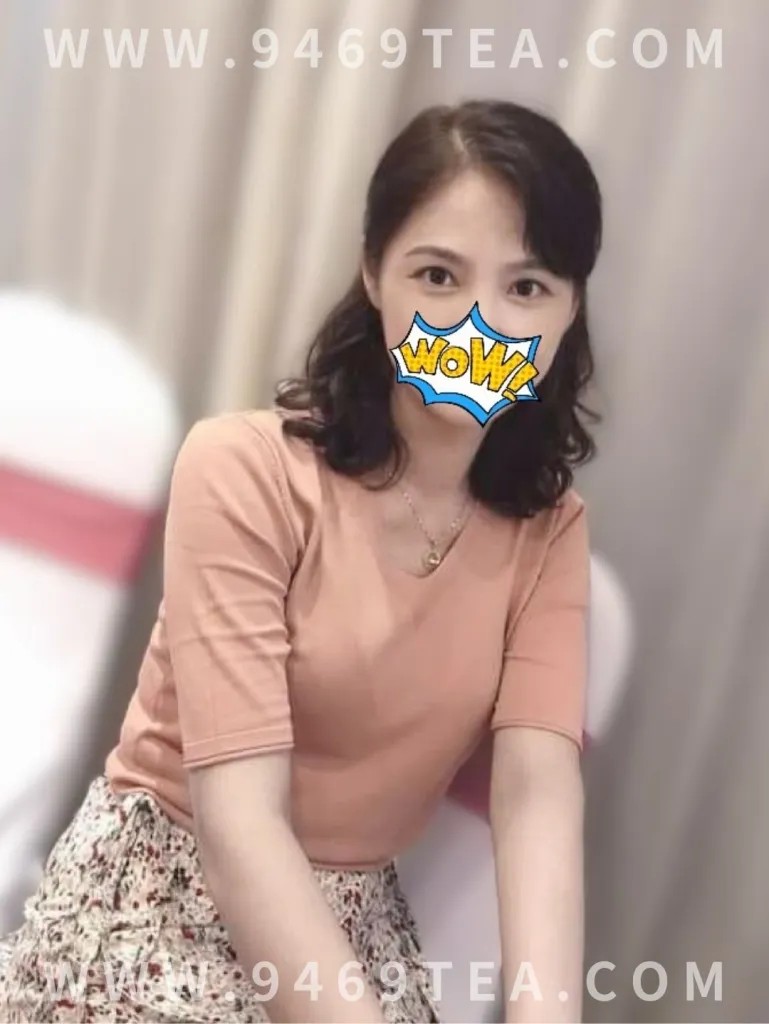 高雄叫小姐推薦-倩倩 160.45.C 價格 $3000 熟女誘惑，配合度高